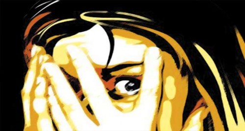 యువతితో సహజీవనం చేసి పరారయిన యువకుడు..యువతిపై ప్రియుడి తల్లి దాడి!