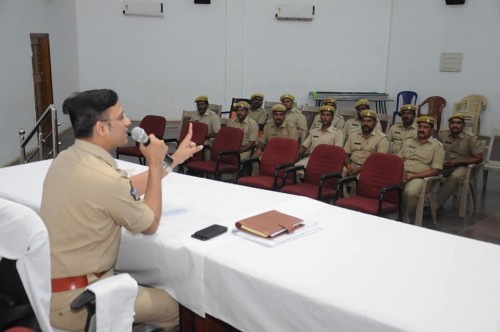 హైవేపై రోడ్డు ప్రమాదాలు గణనీయంగా తగ్గేలా పనిచేయాలి..