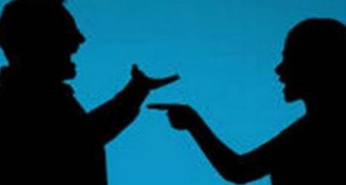 ముగ్గురు ప్రియులతో భర్తను వేధించిన భార్య.. భర్త ఆత్మహత్య