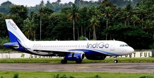 హుబ్లీలో ఇండిగో విమానం ల్యాండింగులో టైరు పేలింది...