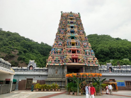 ఇంద్రకీలాద్రి పై శ్రావణమాసం సందడి