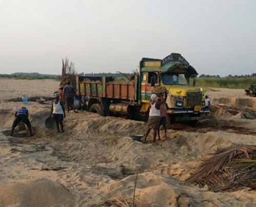 జొన్నాడ ర్యాంపులో ఇసుక లావాదేవీలు ప్రారంభం