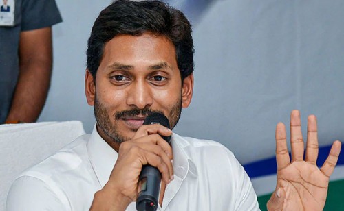 కొత్త మంత్రుల జాబితా సిద్దం చేసిన జగన్