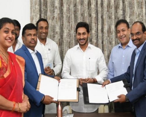 ఎయిర్ పోర్టు నిర్మాణానికి ప్రభుత్వం, జీఎంఆర్ ల మధ్య ఒప్పందం