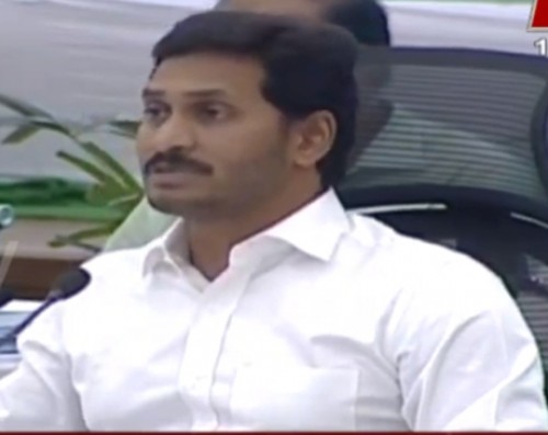 నేను చనిపోయినా ప్రతి ఇంట్లో నా ఫోటో ఉండాలి : వైఎస్ జగన్