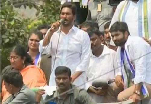 ఏపీలో ధర్మానికి, అధర్మానికి మధ్య యుద్ధం: జగన్‌