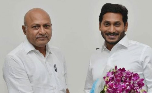 సీఎం జగన్‌తో అజయ్‌ కల్లం భేటీ