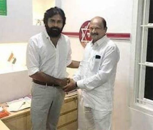 జనసేన సభ్యత్వానికి రాజీనామా చేయనున్న యర్రా నవీన్ 