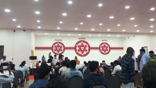 కరోనా తో మృతి చెందిన వారికి‌ నివాళులు అర్పించిన పవన్ కళ్యాణ, నాదెండ్ల మనోహర్