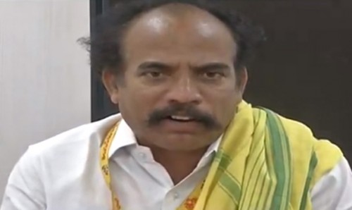 ప్రజాస్వామ్యాన్ని అప్రతిష్టపాలు చేస్తున్న జగన్‌