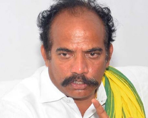 ఎక్సైజ్ శాఖలో 20ఏళ్ల దాటిన కానిస్టేబుళ్లకు పదోన్నతులు : జవహర్