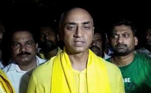 జయదేవ్‌ ధర్నా.. అర్ధరాత్రి హైడ్రామా