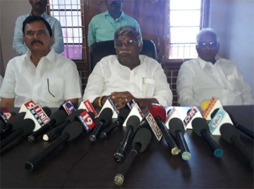 పుష్కర నీటిని తక్షణమే విడుదల చేయాలి : జ్యోతుల నెహ్రూ