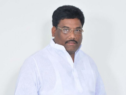 నేడు జగన్ సమక్షంలో  వైసీపీలో చేరనున్న  కారెం శివాజీ