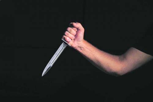 మద్యం మత్తులో  ఓ వ్యక్తి వీరంగం