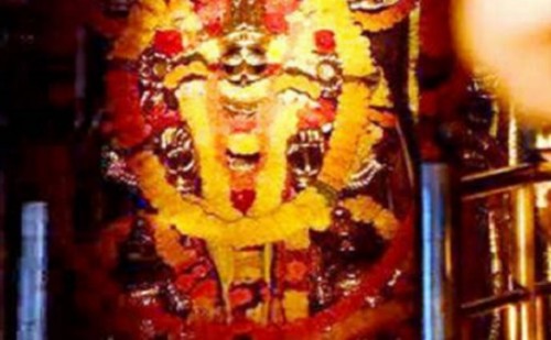 అరసవల్లి స్వామివారి పాదాలను తాకని సూర్యకిరణాలు