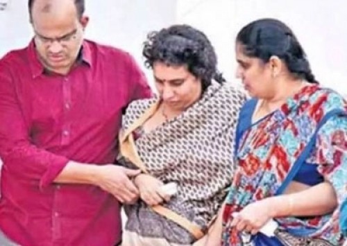 కోర్టులో లొంగిపోయిన కోడెల శివప్రసాద్ కుమార్తె