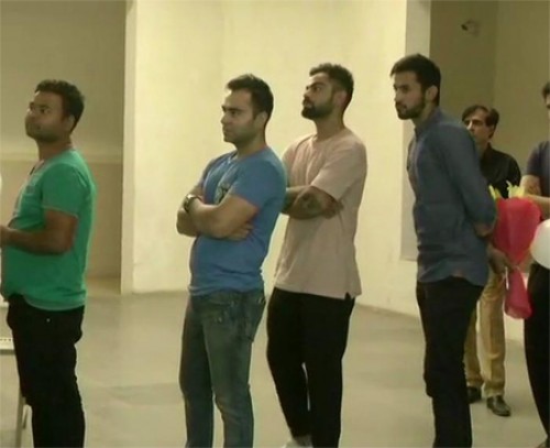 ఓటు హక్కు వినియోగించుకున్న విరాట్‌ కోహ్లీ