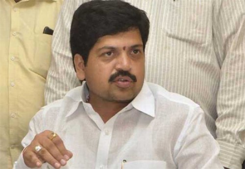 ఇది మంచి పద్ధతి కాదు!: మాజీ మంత్రి కొల్లు రవీంద్ర