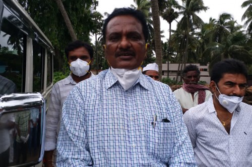 అమలాపురం ఆర్డీవో కార్యాలయంలో కోవిడ్ కంట్రోల్ రూం