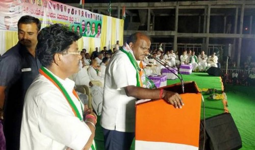 ఖర్గే ఎన్నడో సిఎం కావాల్సింది : కుమారస్వామి 