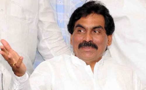లగడపాటిపై పోలీసులకు ఫిర్యాదు