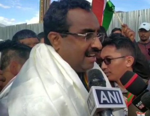 లడఖ్‌లో స్వాతంత్య్ర దినోత్సవ వేడుకలు ఎంతో ప్రత్యేకం : రామ్‌మాధవ్‌