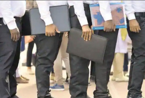 భారత్ లో తీవ్రంగా పెరిగిన నిరుద్యోగం