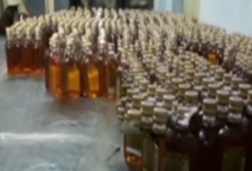 లింగంగుంట్ల‌లో భారీగా మ‌ద్యం స్వాధీనం