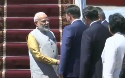 బిష్కెక్‌ చేరిన ప్రధాని మోడీ