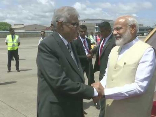 కొలంబో చేరుకున్న ప్రధాని మోదీ