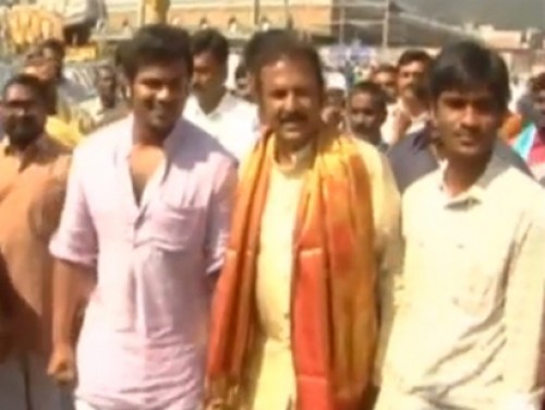 టిటిడి బోర్డు ఛైర్మన్‌ రేసులో లేను : మోహన్‌ బాబు 