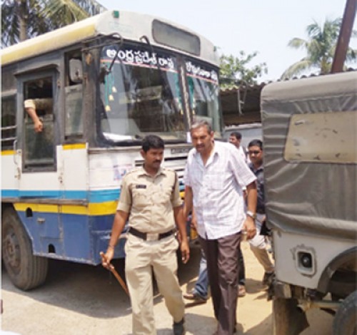 భారీగా నగదు పట్టివేత