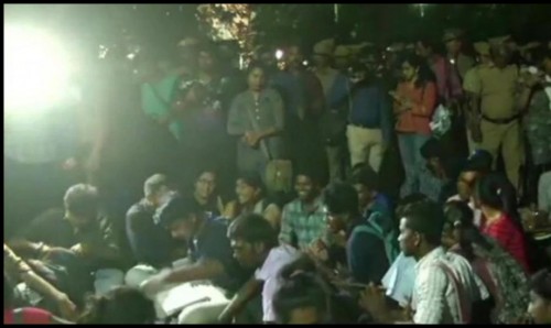 తమిళనాడులో ఎన్‌ఆర్సీ మంటలు