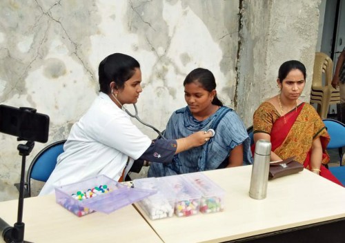 ఎన్ఎస్ఎస్ ఆధ్వర్యంలో  ట్రిపుల్ ఐటిలో ఉచిత మెగా వైద్య శిబిరం