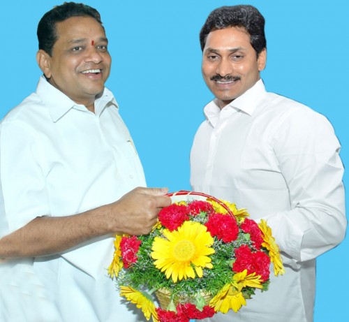 వైఎస్‌ జగన్‌కు  శుభాకాంక్షలు తెలిపిన  నూకారపు సూర్యాప్రకాష్ రావు