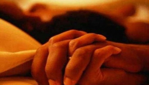 పడుకుంటేనే ఉద్యోగం ఇస్తా..గుంటూరులో మదమెక్కిన అటవీశాఖ అదికారి !

