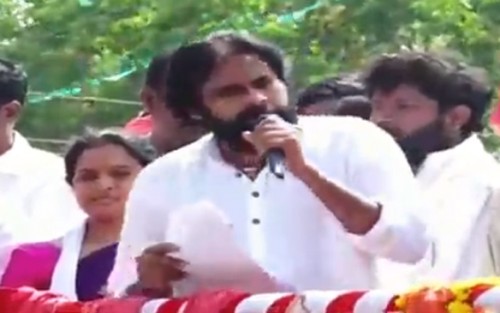 చేనేత కార్మికులకు అండగా జనసేన : పవన్ కల్యాణ్