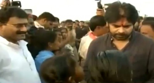 జనతరంగం కార్యక్రమాన్ని ప్రారంభించిన పవన్‌ కల్యాణ్‌