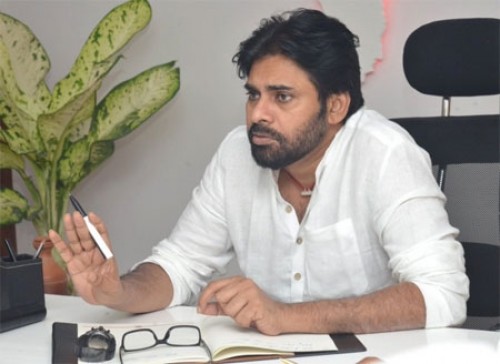 నెల్లూరు జిల్లా రాజకీయాల్లోకి కొత్తతరం రావాలి!: పవన్ కల్యాణ్
