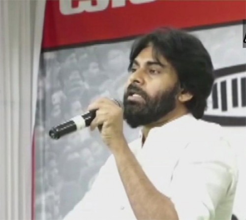 జనసేన పార్టీ ముఖ్యనేతలతో పవన్ భేటీ