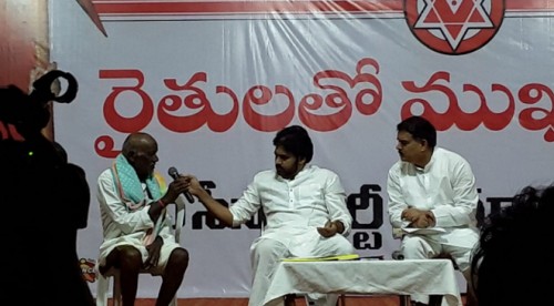 అమలాపురంలో రైతులతో పవన కల్యాణ్‌ భేటీ