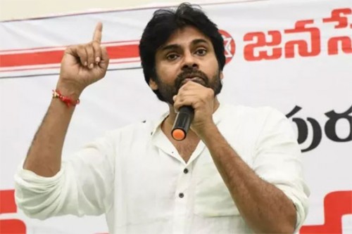 అభివృద్ధి అంటే నాలుగు భవనాలు కాదు :  పవన్