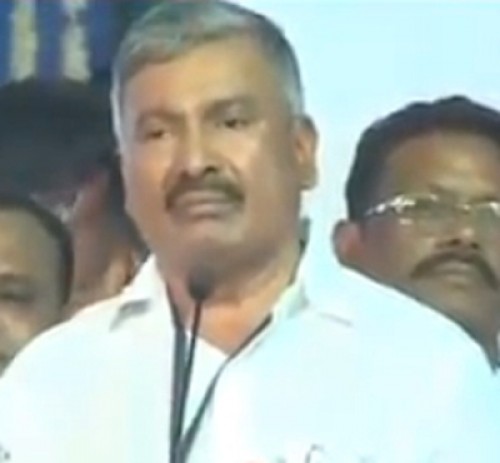 ఇసుక అక్రమ రవాణాకు పాల్పడితే పీడీ యాక్ట్ కేసులు: మంత్రి పెద్దిరెడ్డి