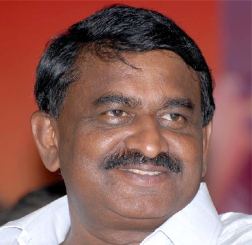 మత్స్యకారులను ఆదుకుంటాం : మంత్రులు