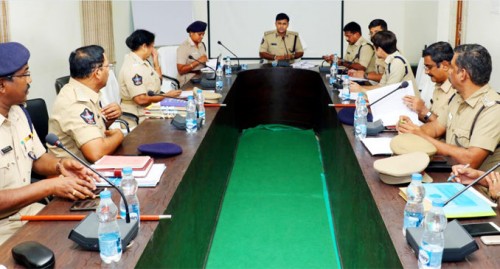 అంతర్రాష్ట్ర సరిహద్దు పోలీస్ అధికారుల భేటీ