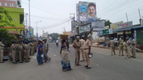 అమరావతి రాజధానిలో భారీగా మోహరించిన పోలీసులు