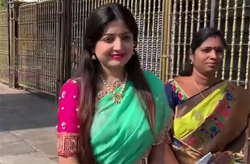  శ్రీవారిని దర్శించుకున్నా పూనమ్ కౌర్