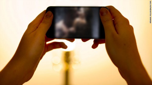 అయ్యగారి రాసలీలల వీడియోతో కూతురు షాక్.. 