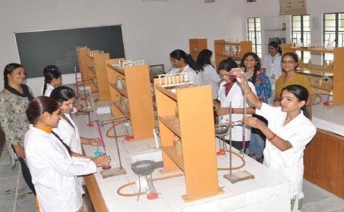 రాష్ట్ర వ్యాప్తంగా ఇంటర్మీడియెట్‌ ప్రాక్టికల్‌ పరీక్షలు ప్రారంభం 